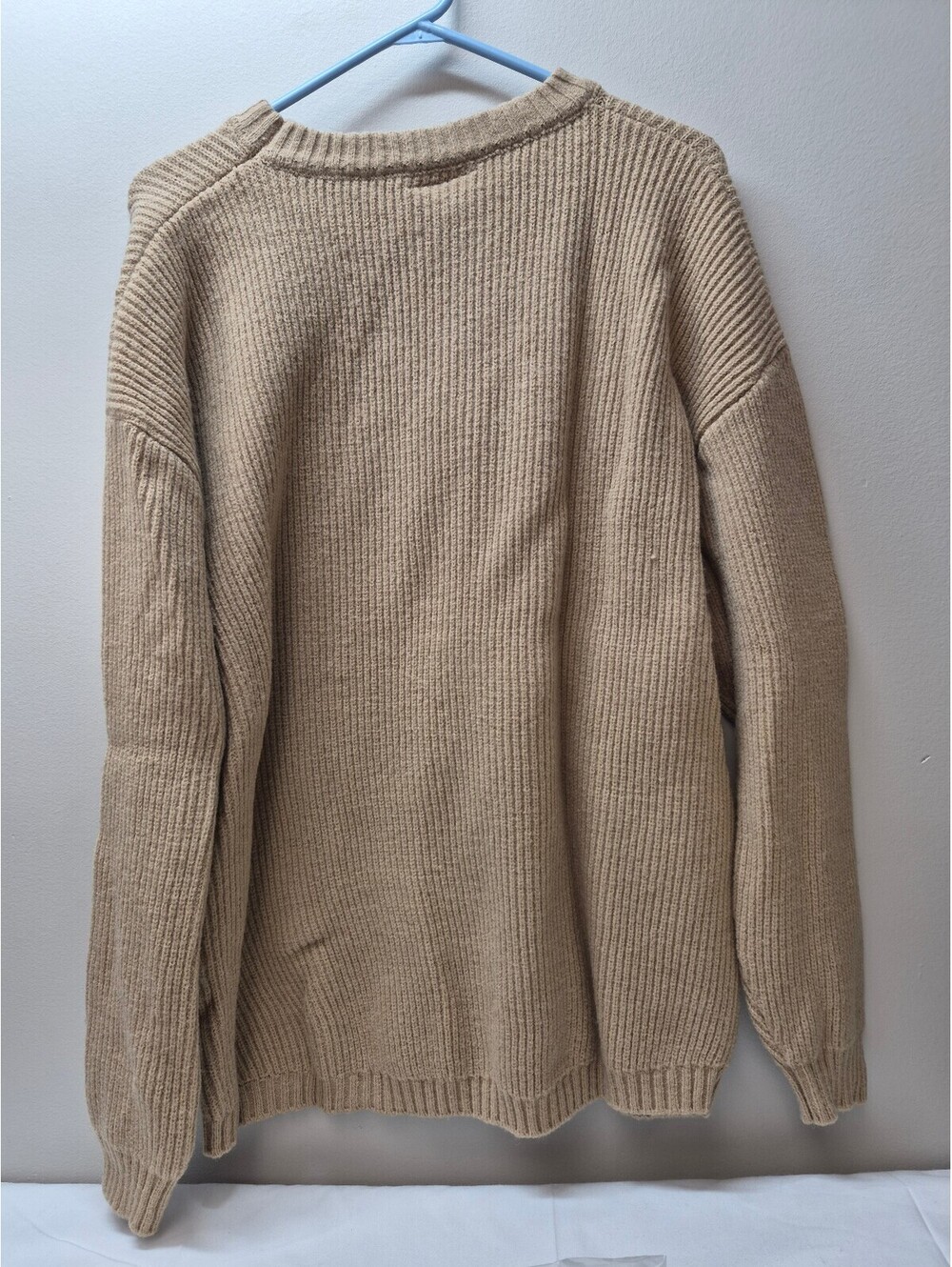Taylor Swift Folklore Album Beige Knit Sweater Size Large B423 - Picture 5 of 7